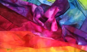 Dyeing Synthetic Fabric